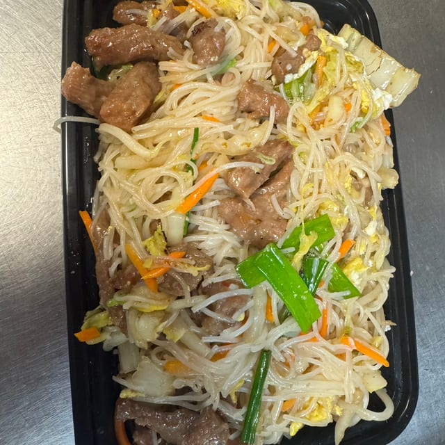 Beef Chow Mei Fun.