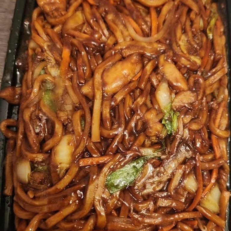 Savor Our Authentic Lo Mein